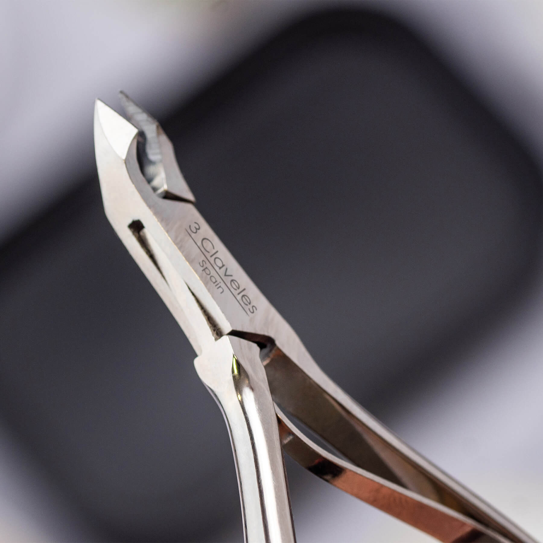 3 Claveles Alicate Cutcula Corte 5 Mm. AAA